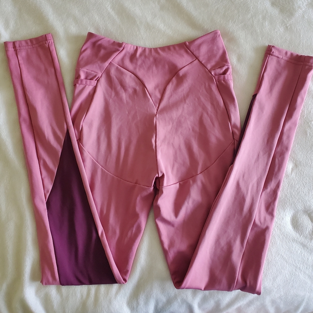SOLD Gymshark asymmetric leggings XS - Picture 3 of 5